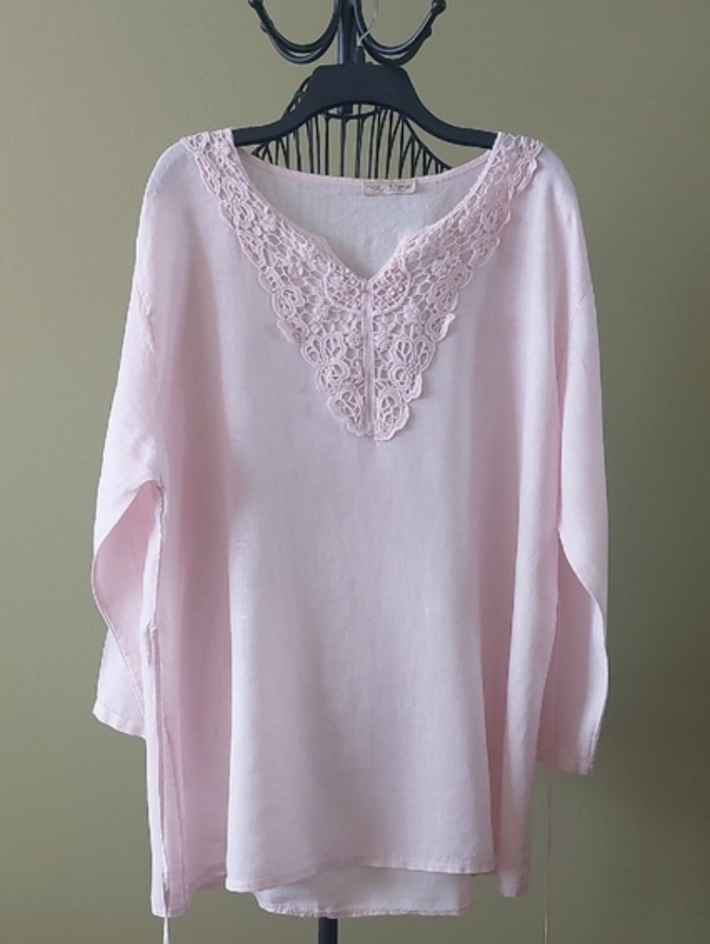 Lace-Trim V-Neck 100% Linen Tunic Top - Light Pink, Made in Italy - Picture 1 of 6
